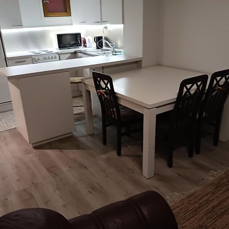 Apartment Reki 罗瓦涅米 外观 照片